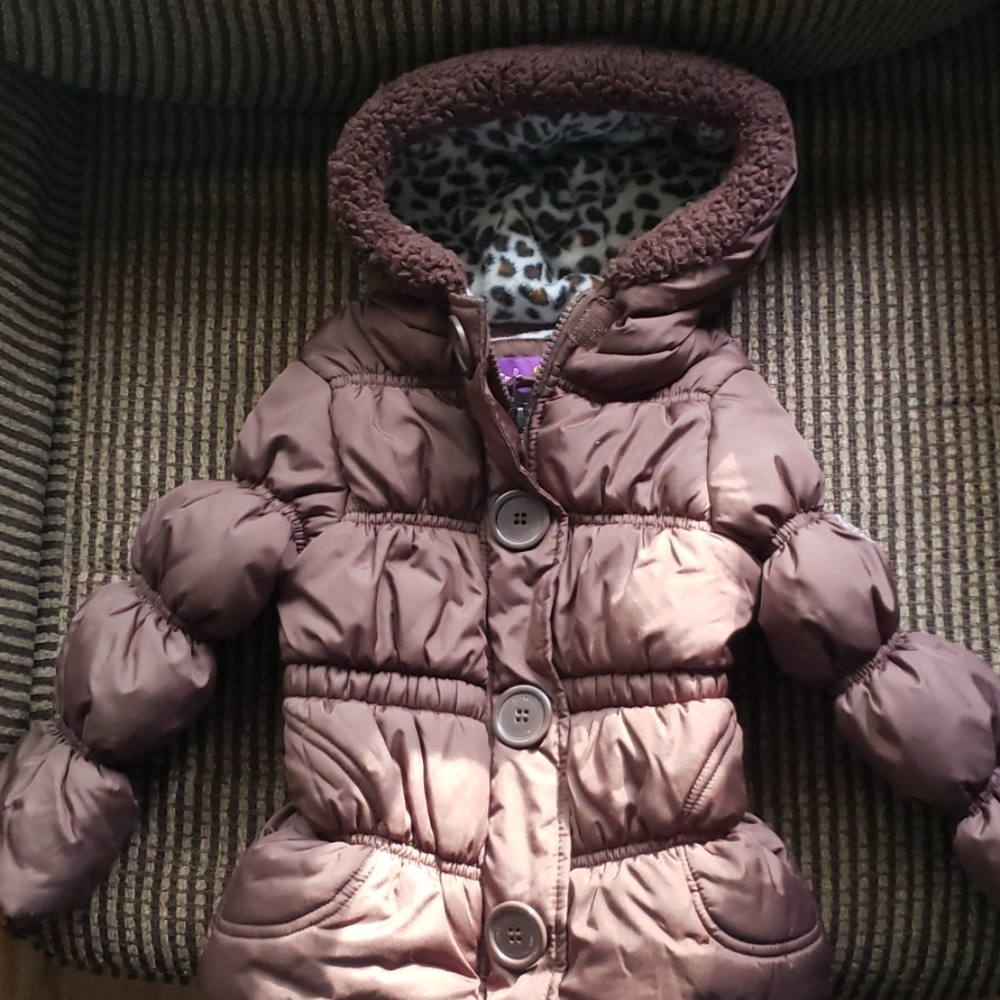 4/4t winter coat. Washed never worn.